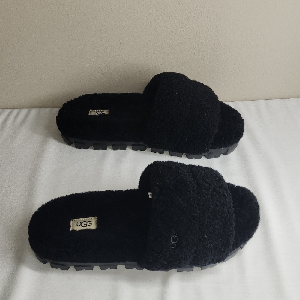 UGG Black Fuzzy Sandals - Picture 8 of 9